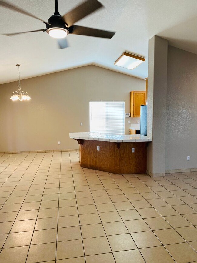 Foto del edificio - Spacious 4 Bedroom Galt Home