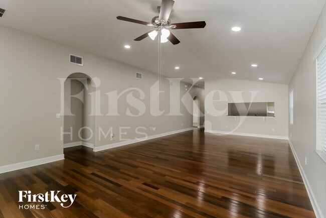 Foto del edificio - 25821 Syme Ct