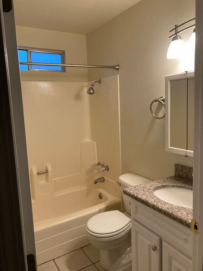 Foto del edificio - RO210