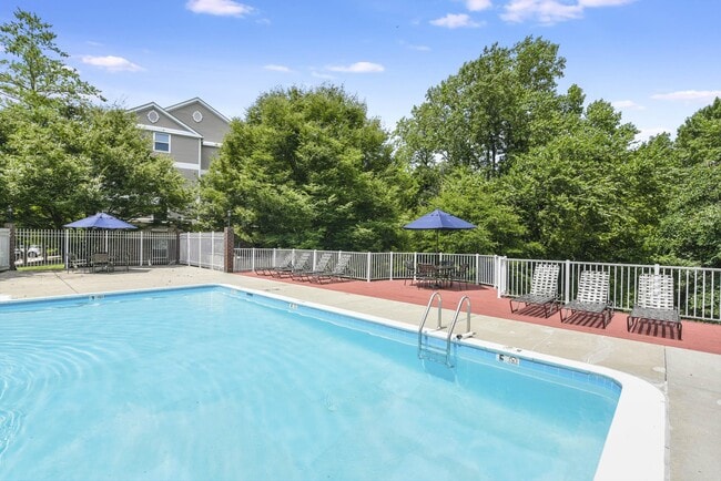 Building Photo - Acclaim at Lake Largo