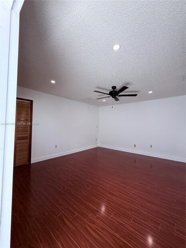 Foto del edificio - 14220 SW 53rd St