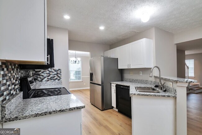 Building Photo - 5901 Valley Green Rd