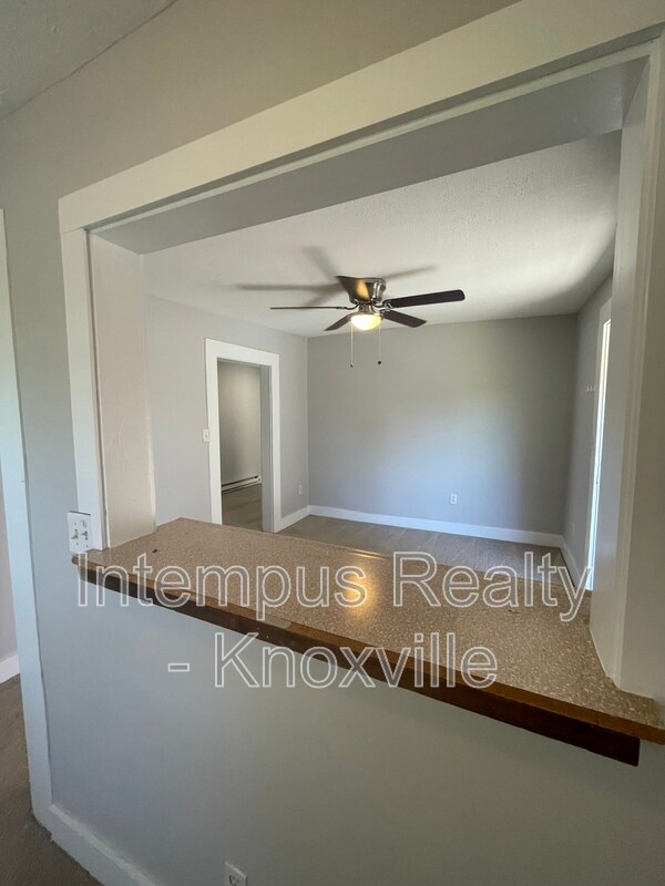 Foto del edificio - 1602 Dora St