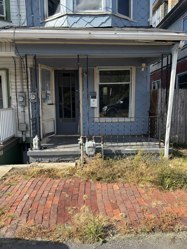 Foto del edificio - 1309 W Spruce St