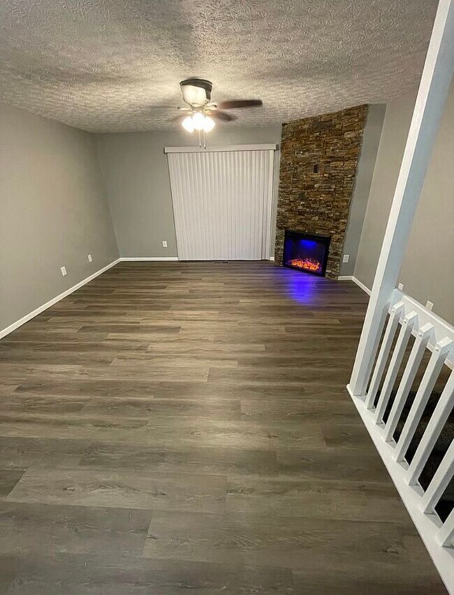 Foto del edificio - 1662 Blackhorse Ln