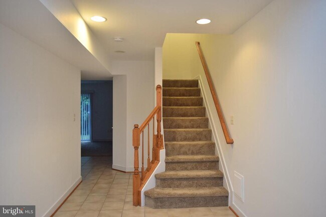 Foto del edificio - 15435 Binder Ct