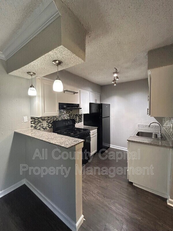 Foto del edificio - 5426 Menchaca Rd