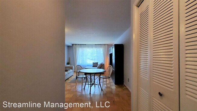 Building Photo - 1 br, 1 bath House - 4545 MacArthur Blvd N...