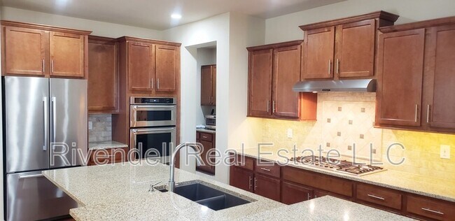 Building Photo - 6932 Groveton Ave