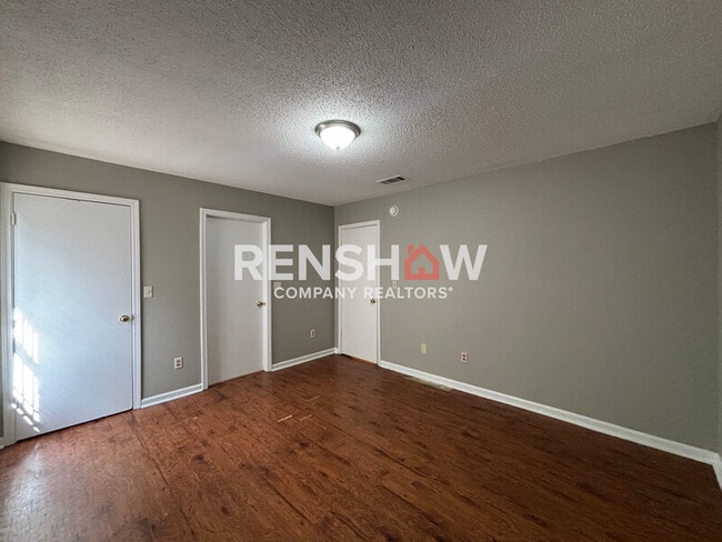 Building Photo - 4450 Arnold Cove