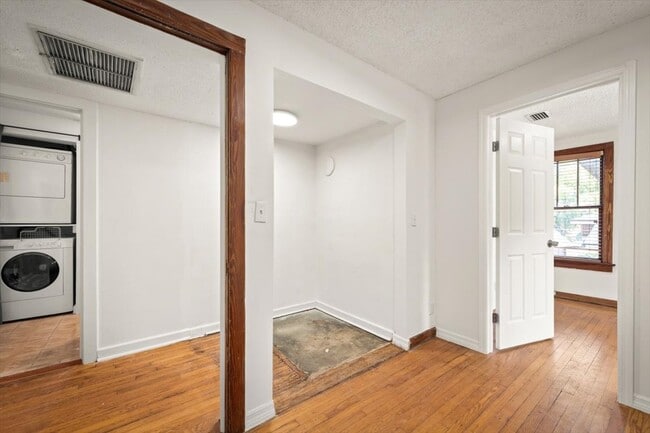 Building Photo - 4315 Antisdale St