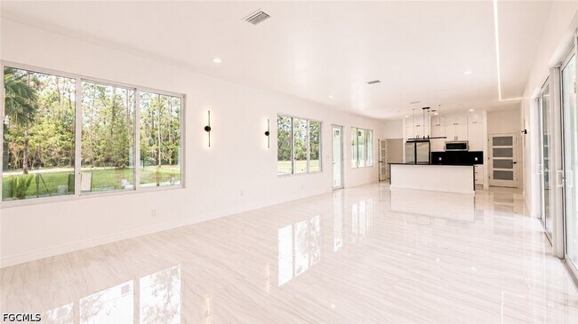 Foto del edificio - 2931 16th Ave NE