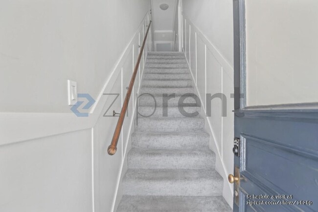 Building Photo - 212 Emerson St
