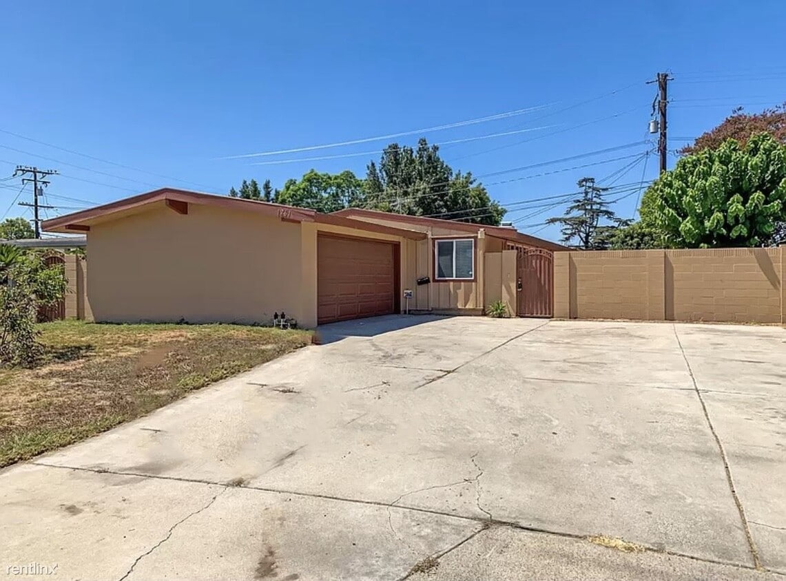 Primary Photo - 4 br, 2 bath House - 1761 S Gardenaire Ln