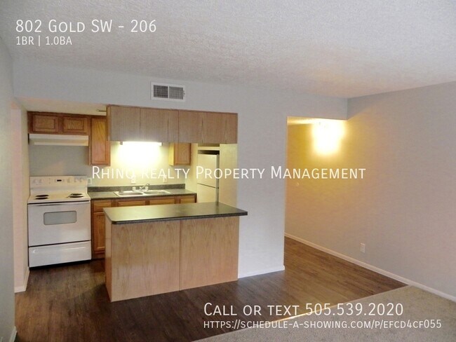 Foto del edificio - 802 Gold Ave SW