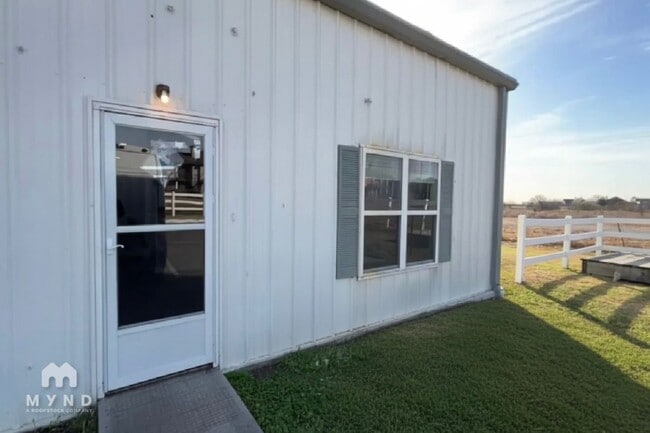 Building Photo - 4892 Masch Branch Rd