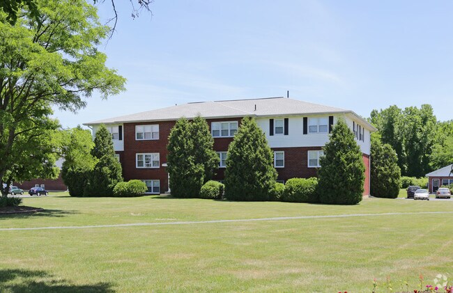 Terrenos de Country Gardens - Country Garden Apartments