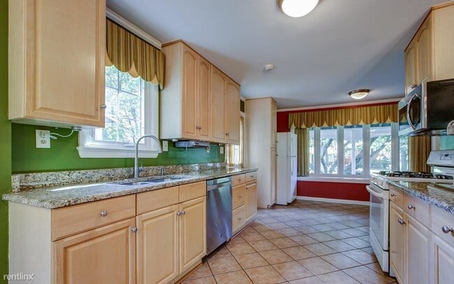 Building Photo - 3 br, 3 bath House - 1006 Devere Dr