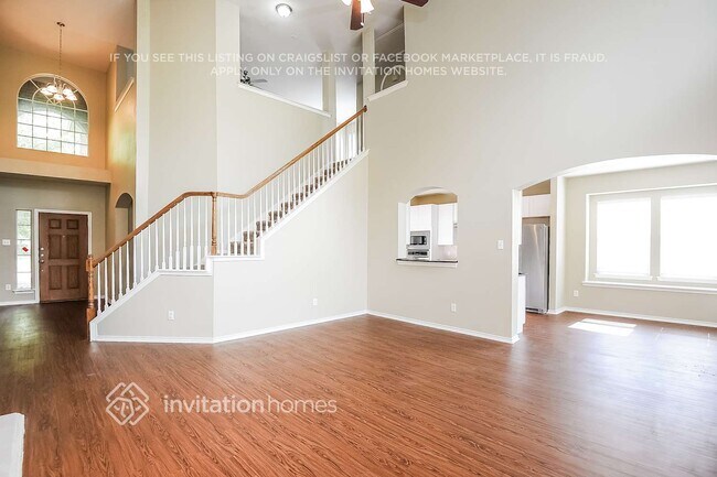 Foto del edificio - 5823 Silver Sage Ln