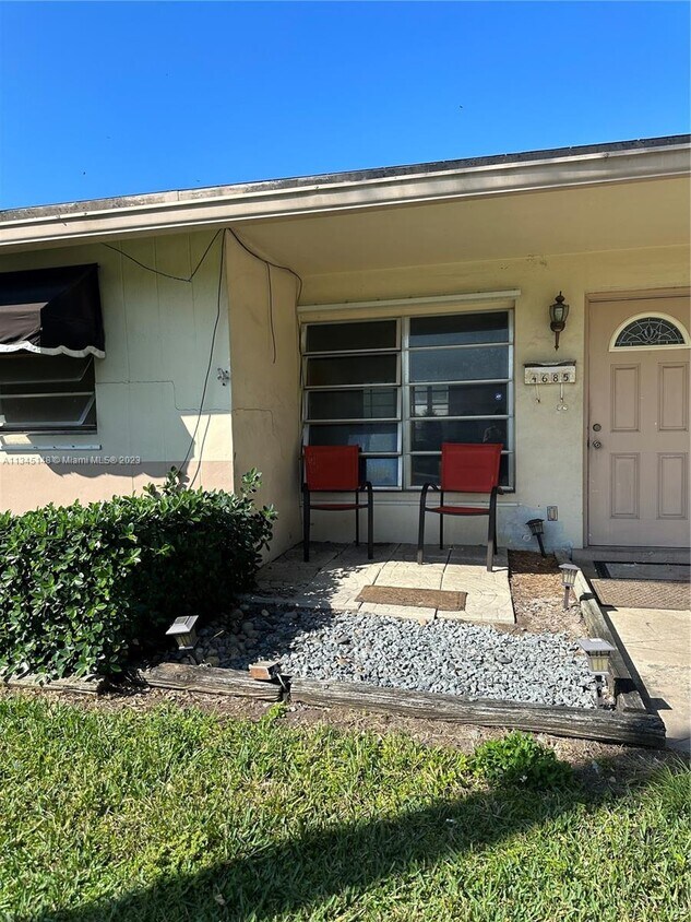 4685 SW 43rd Terrace Unit 4685, Fort Lauderdale, FL 33314 Room for