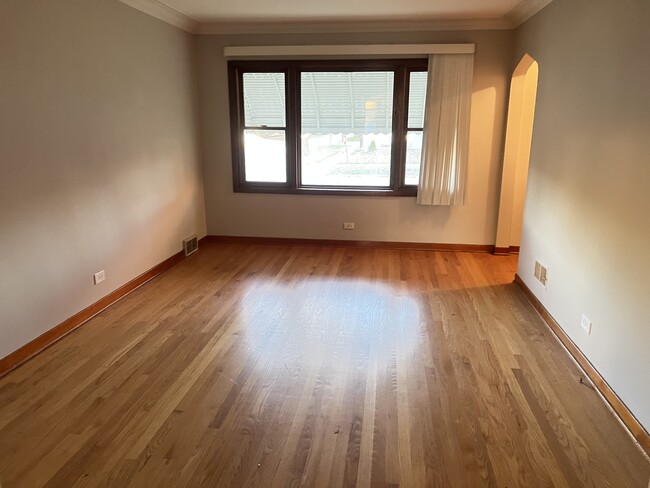 Foto del edificio - 2300 Burr Oak Ave