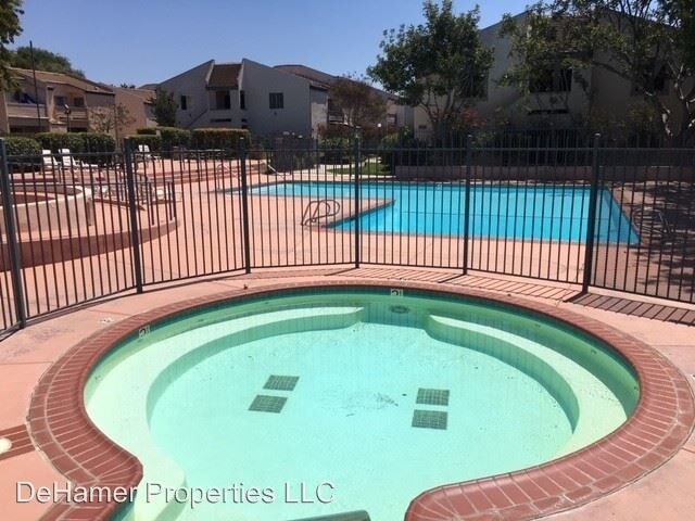 Primary Photo - 2 br, 2 bath House - 3262 Ashford #C