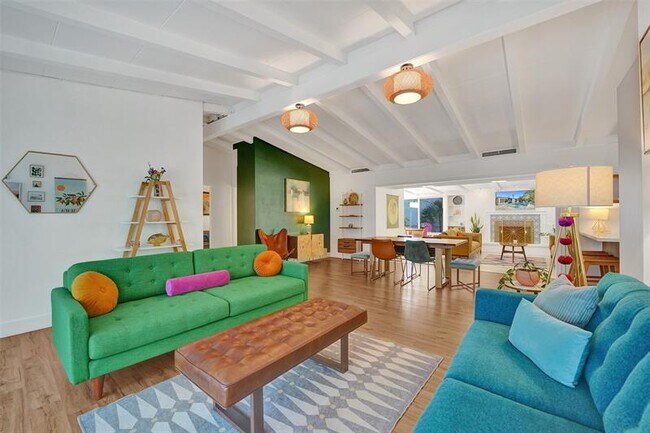 Foto del edificio - 2513 Whale Harbor Ln