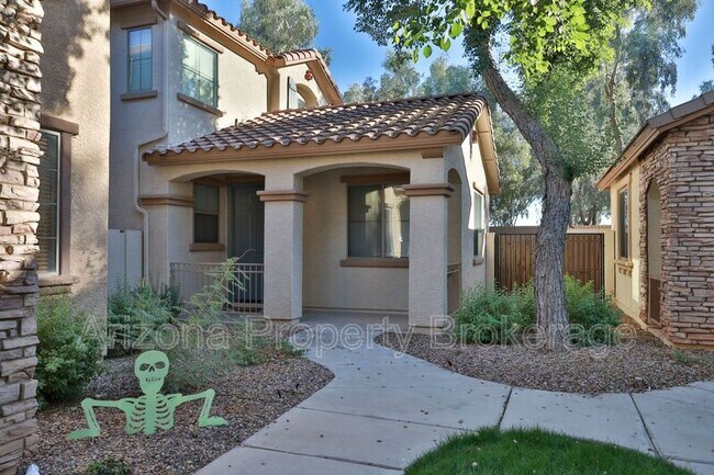 Foto del edificio - 3879 E Santa Fe Ln