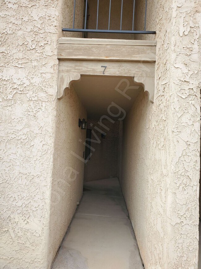 Foto del edificio - SEASONAL WITH POOL JANUARY - MARCH 2026