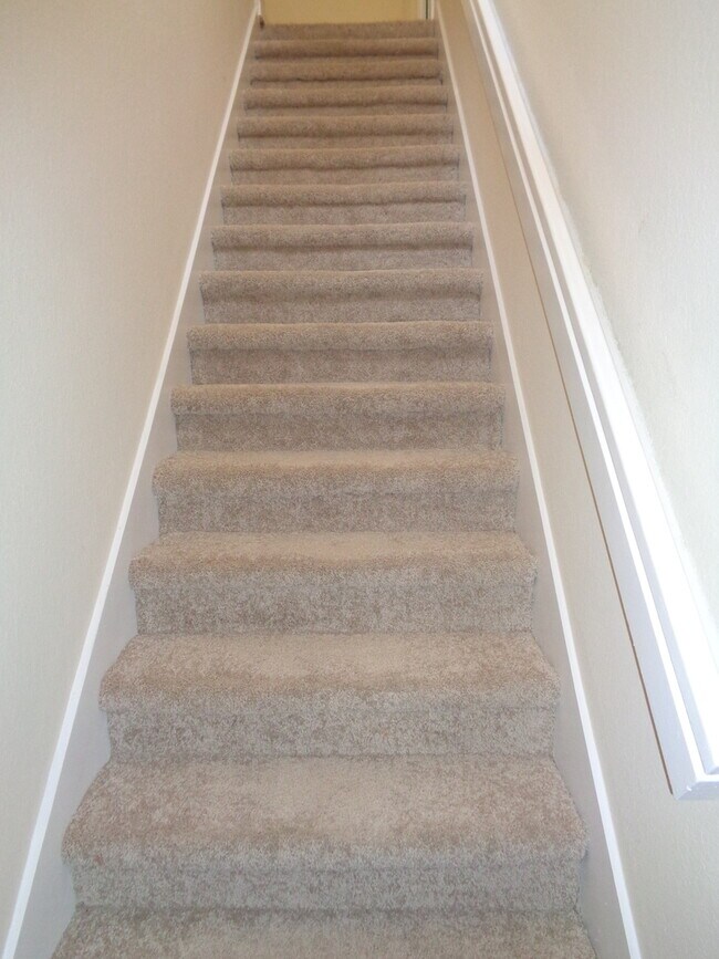 Foto del edificio - 323 Arbor Lakes Cir