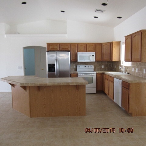 Foto del edificio - 3 Bedroom 2 Bath 3 Car Garage