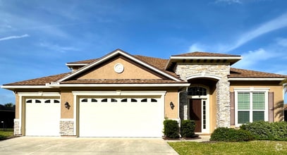 Building Photo - 32493 Willow Parke Cir