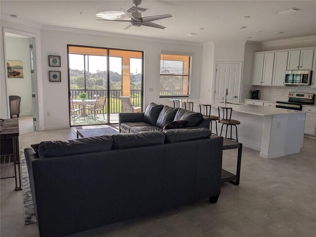 Foto del edificio - 10825 Tarflower Dr