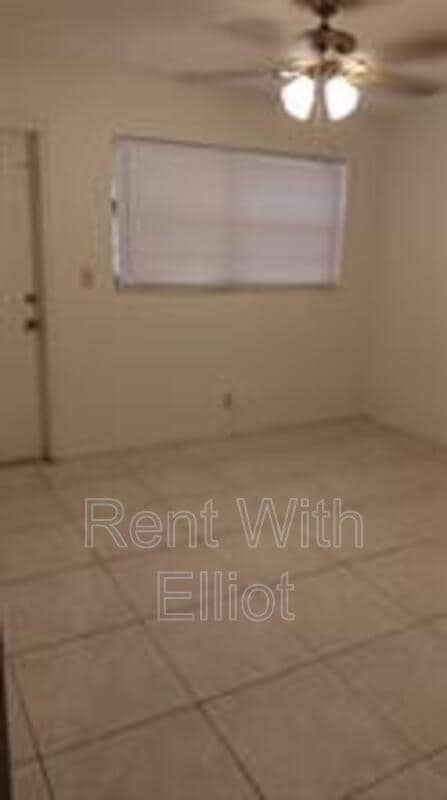 Building Photo - 4169 SW 67th Ave