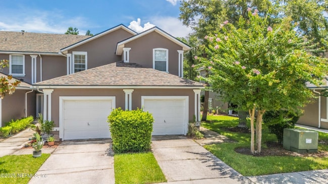 Building Photo - 230 Scrub Jay Dr