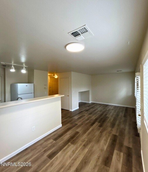 Foto del edificio - 5750 Vista Palomar Way