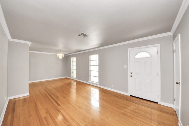Building Photo - 10206 Catlett Ln