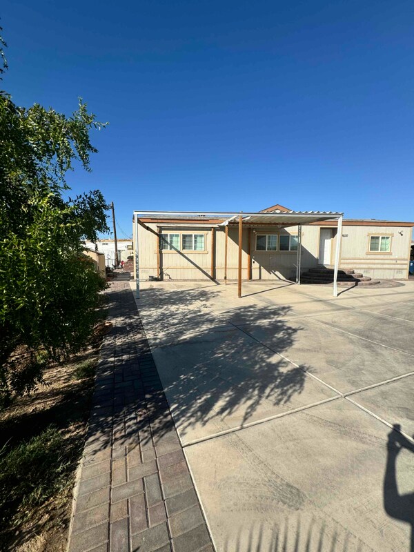 Building Photo - 6030 E Lake Mead Blvd