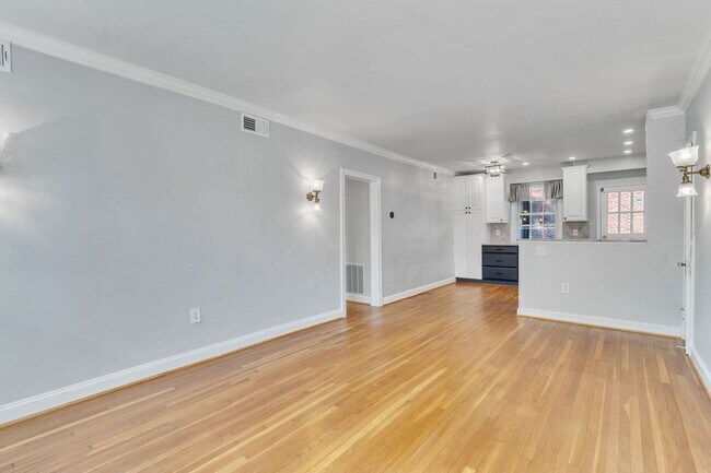 Photo - Updated Condo 3 Blocks from Metro