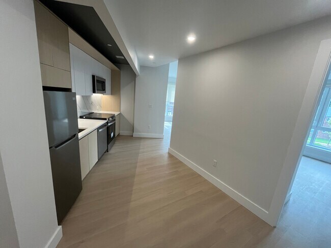 Foto del edificio - 77-63 Vleigh Pl