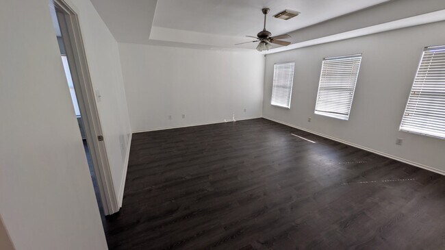 Foto del edificio - 508 Birch Cluster Ct