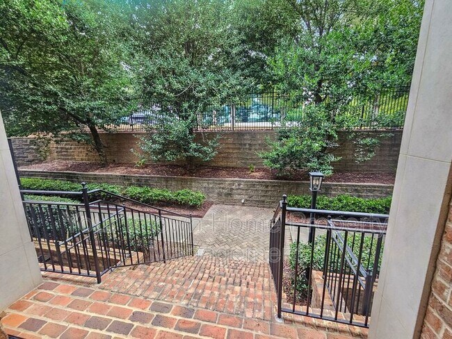 Photo - 2380 Crescent Park Ct Townhome