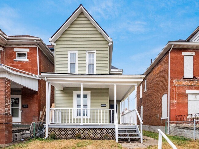 Foto del edificio - 730 Bellows Ave