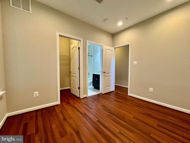 Foto del edificio - 18322 Woodhouse Ln