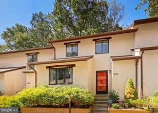 Building Photo - 2312 Glade Bank Way