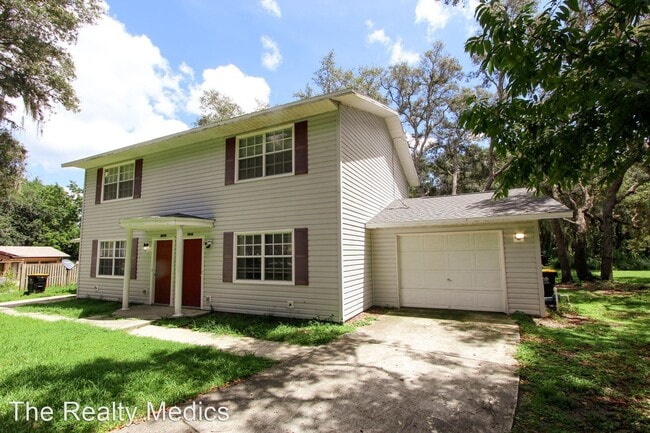 Building Photo - 2 br, 1.5 bath House - 3818 Red Oak Ct