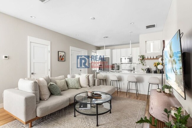 Foto del edificio - 1262 Yates St