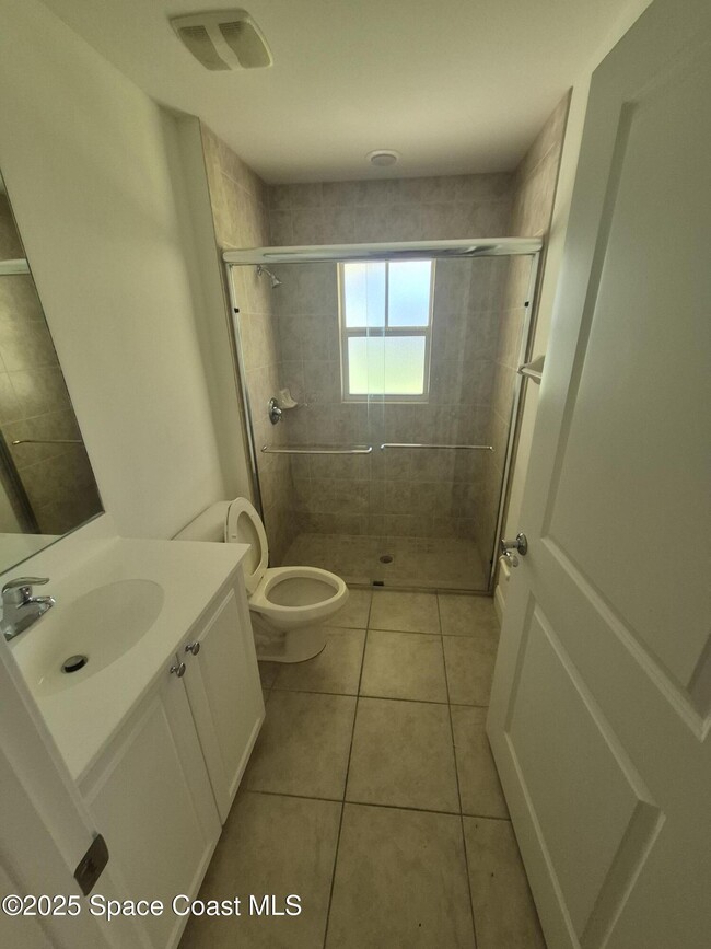 Foto del edificio - 870 Vignoles Ave NE