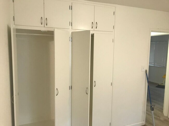 Foto del edificio - 3477 Carmona Ave