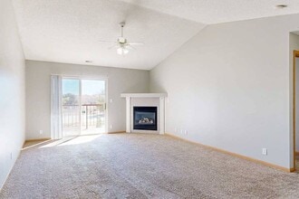 Select homes include beautiful vaulted ceilings. - Northbrook Apartments